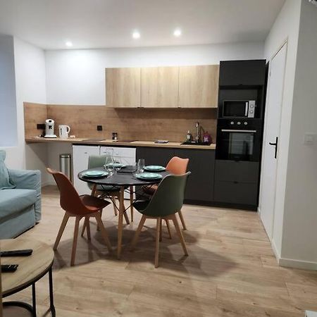 Le Maillot IV Apartment กัสทร์ ภายนอก รูปภาพ