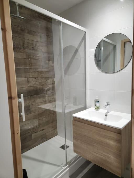 Le Maillot IV Apartment กัสทร์ ภายนอก รูปภาพ