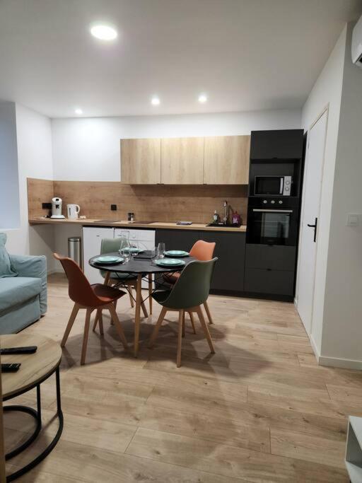 Le Maillot IV Apartment กัสทร์ ภายนอก รูปภาพ